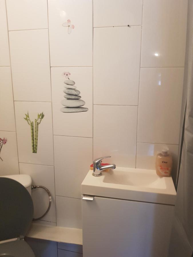 Appartement STUDIO ENTRE PARIS et DISNEY 1 à Torcy  Extérieur photo